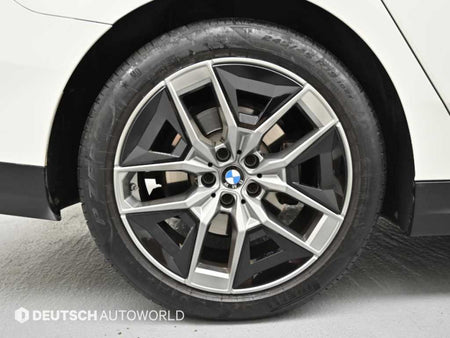 BMW 5-Series — photo 05