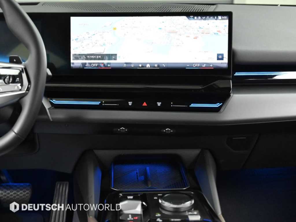 BMW 5-Series — photo 14