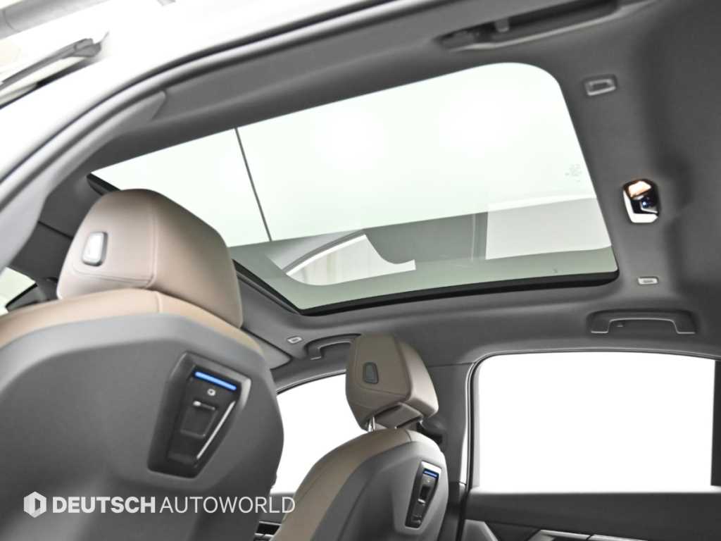 BMW 5-Series — photo 18