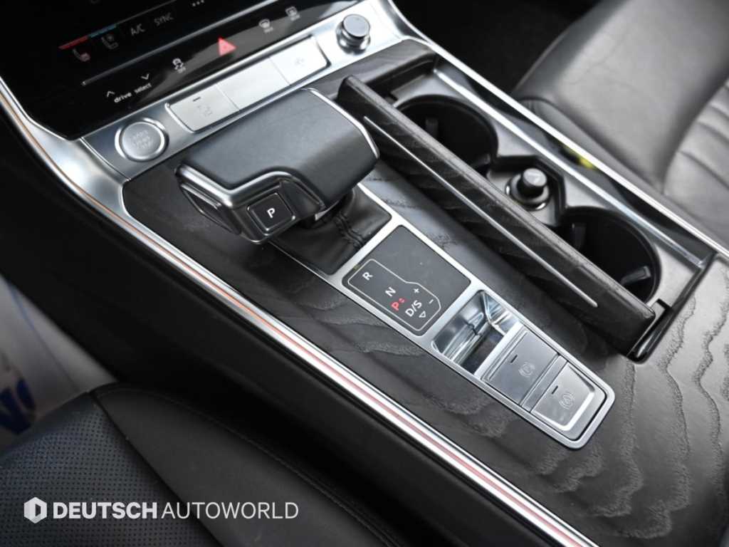 Audi A6 — photo 09
