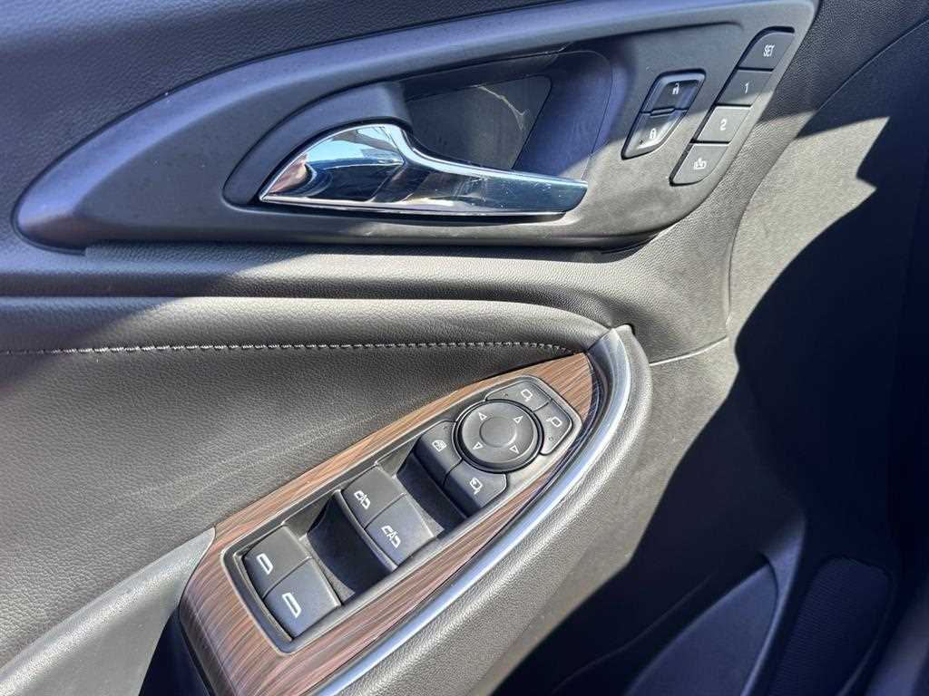 CHEVROLET Malibu — photo 07