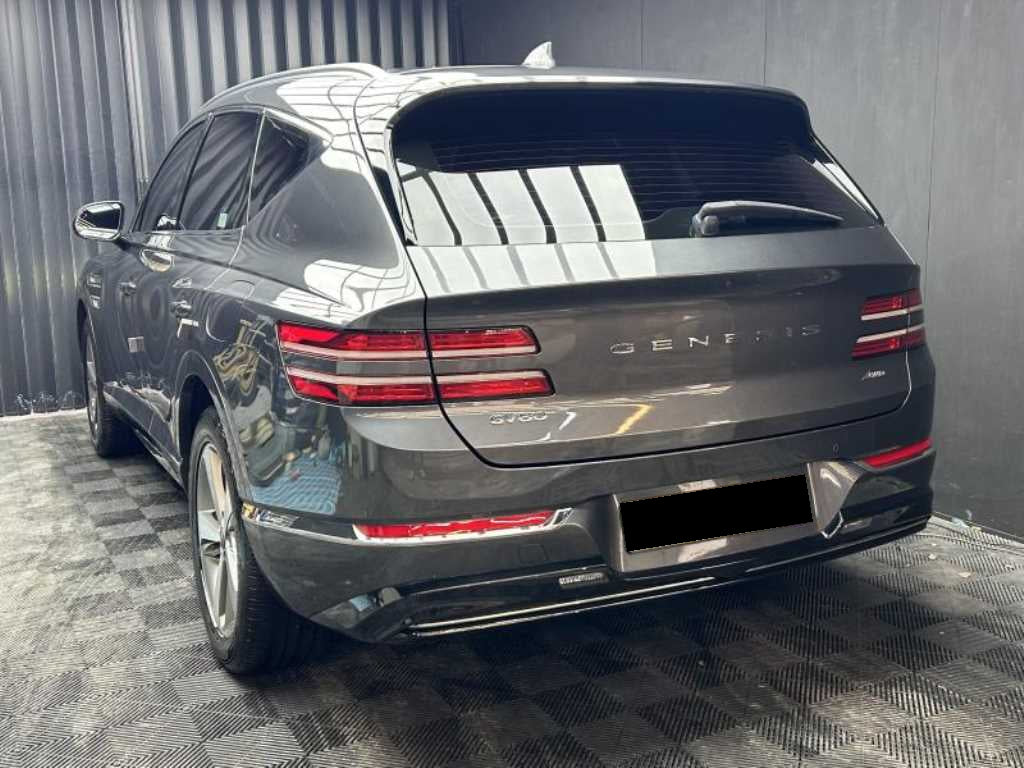 Genesis GV80 — photo 04