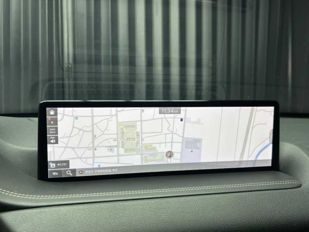Genesis GV80 — photo 16