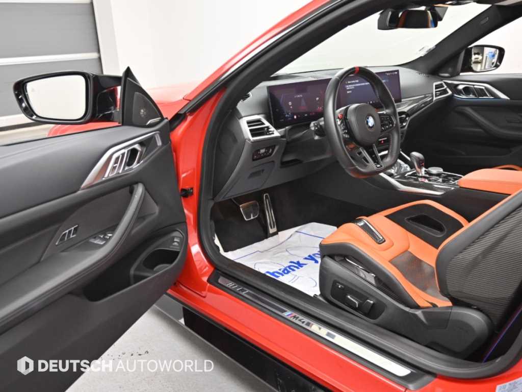 BMW M4 — photo 11