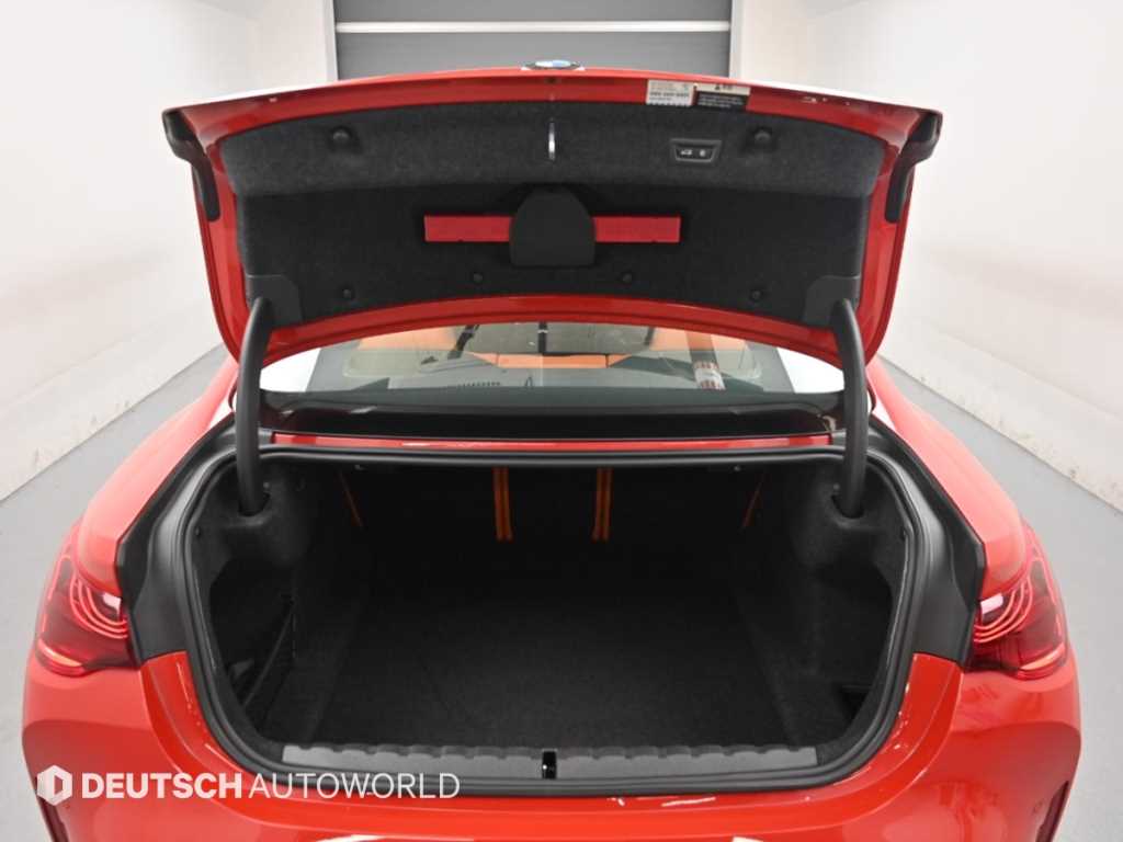 BMW M4 — photo 19