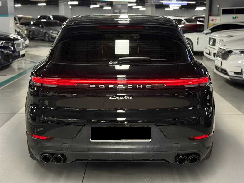 Porsche Cayenne — photo 05