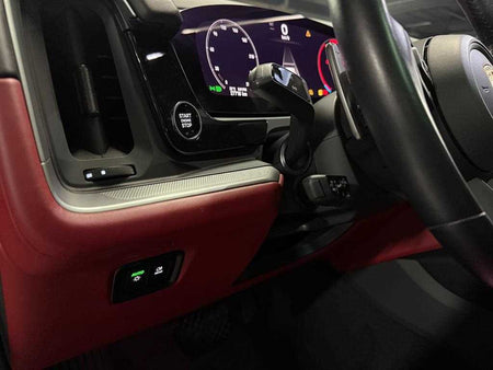 Porsche Cayenne — photo 18