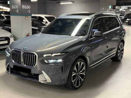 BMW X7 — photo 02
