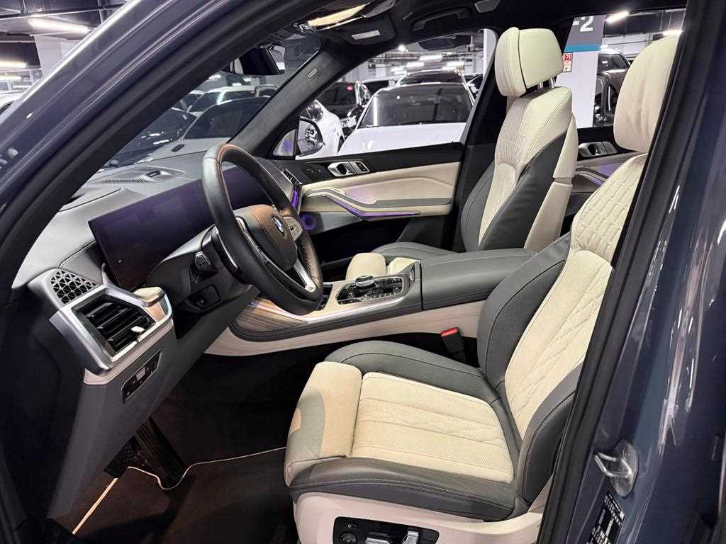 BMW X7 — photo 10
