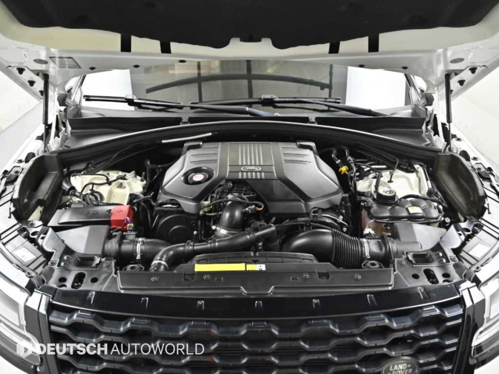 Land Rover Range Rover Velar — photo 06