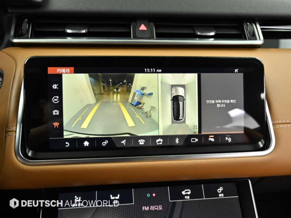 Land Rover Range Rover Velar — photo 15