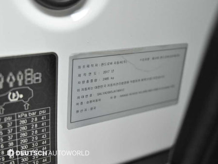 Land Rover Range Rover Velar — photo 20