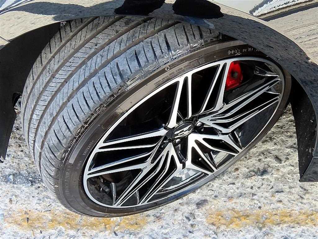 Kia Stinger — photo 20