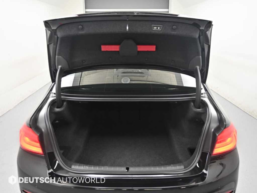 BMW 5-Series — photo 05