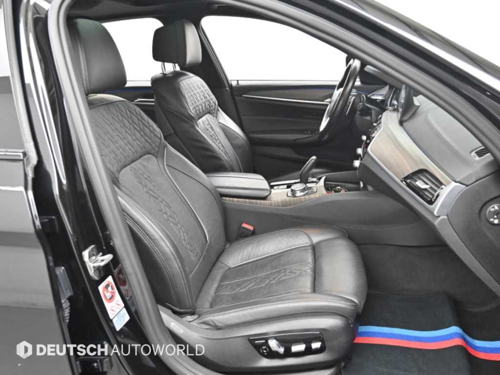 BMW 5-Series — photo 12