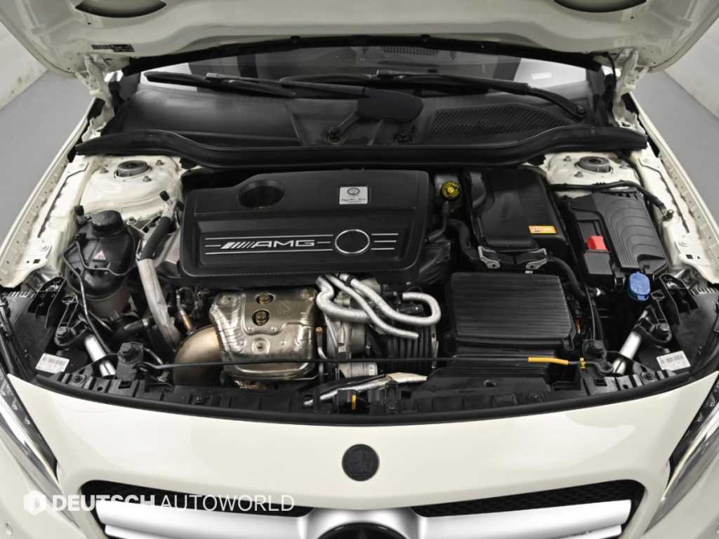 Mercedes-Benz GLA-Class — photo 06