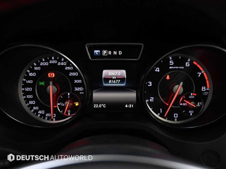 Mercedes-Benz GLA-Class — photo 08
