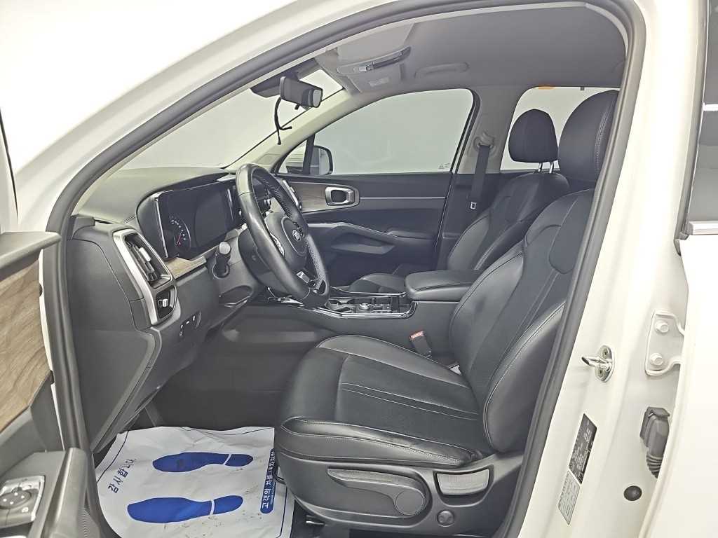 Kia Sorento — photo 11