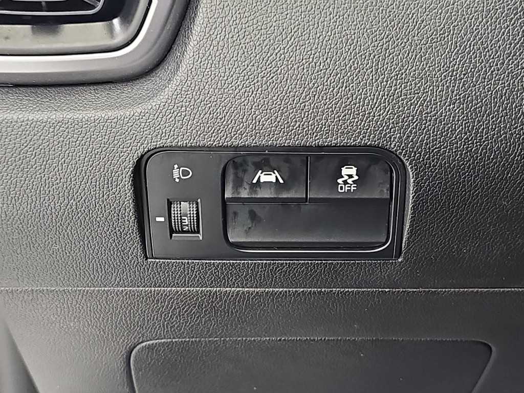 Kia Sorento — photo 17