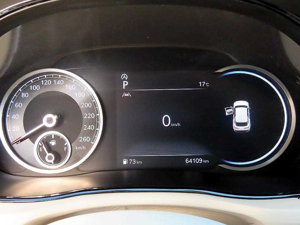 Genesis GV70 — photo 09