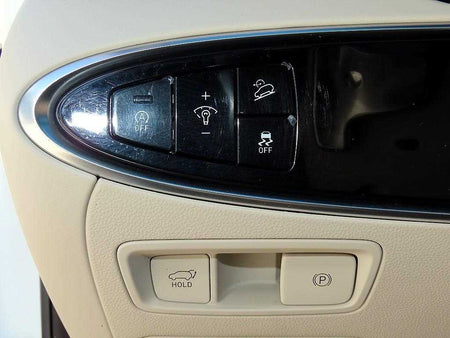 Genesis GV70 — photo 12