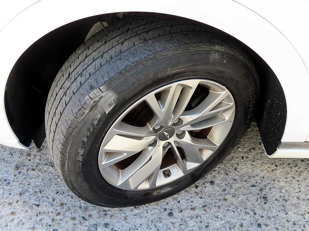 Genesis GV70 — photo 20