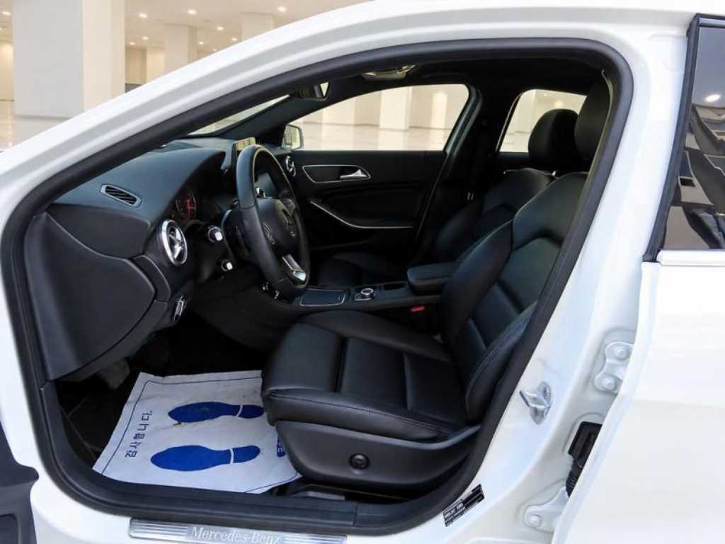 Mercedes-Benz A-Class — photo 05
