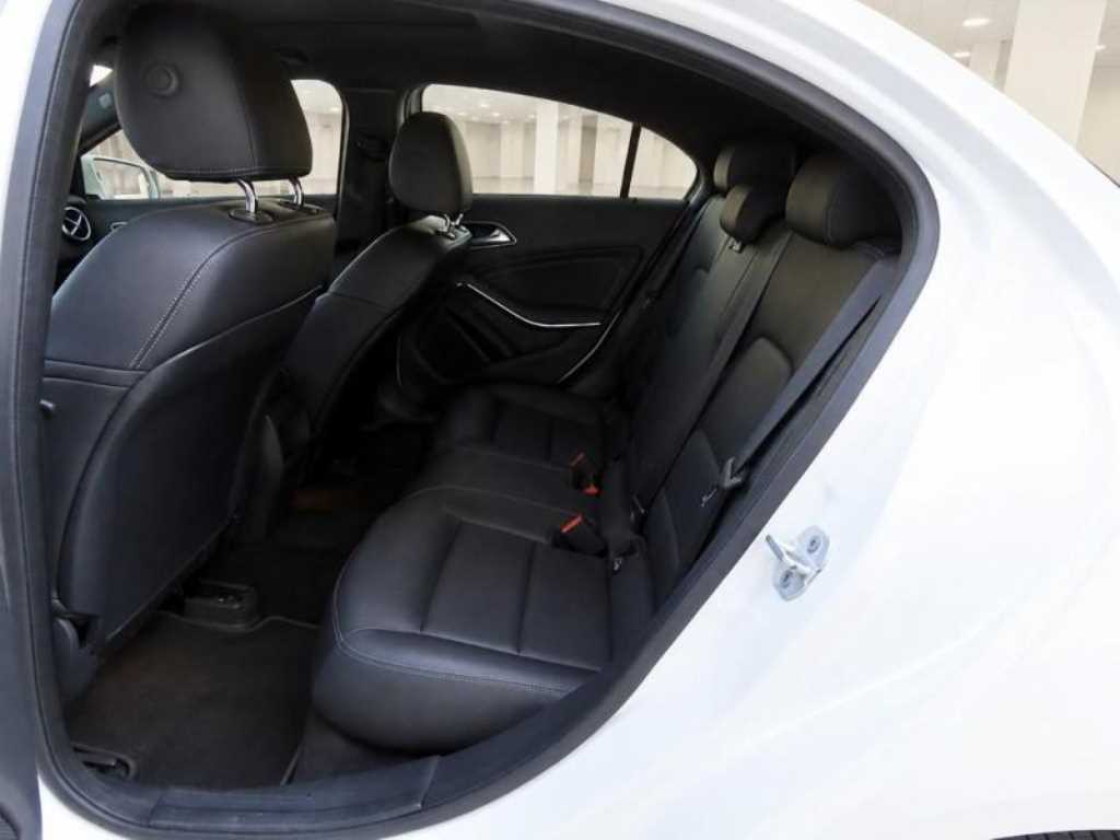 Mercedes-Benz A-Class — photo 06