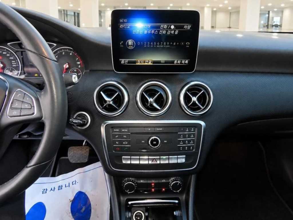 Mercedes-Benz A-Class — photo 13