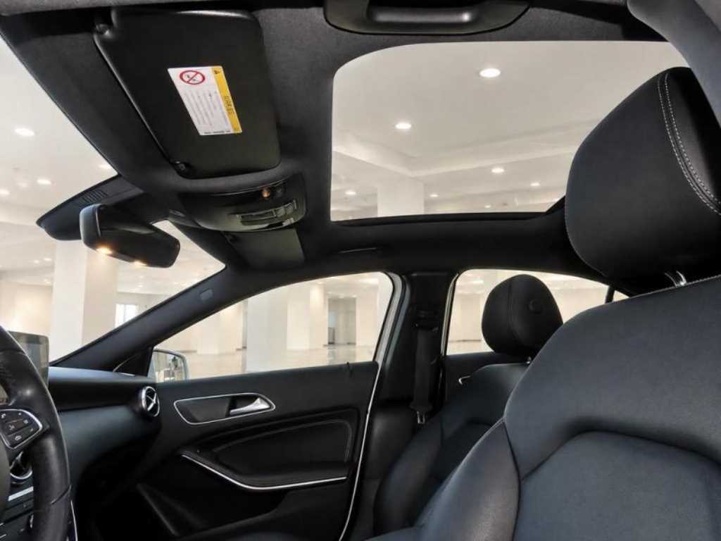 Mercedes-Benz A-Class — photo 17