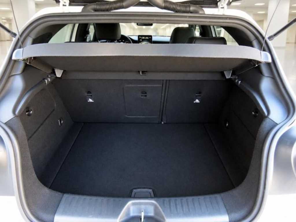 Mercedes-Benz A-Class — photo 18