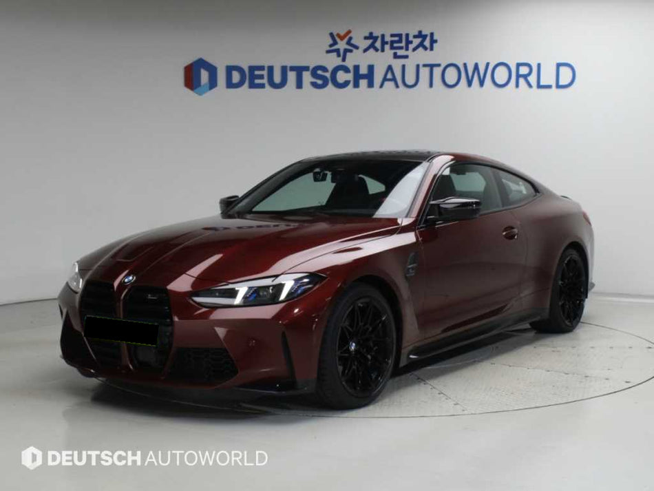 BMW M4 — photo 01