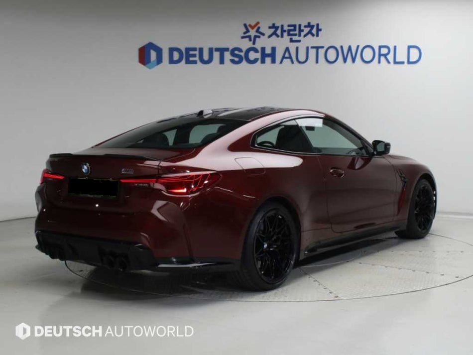 BMW M4 — photo 02