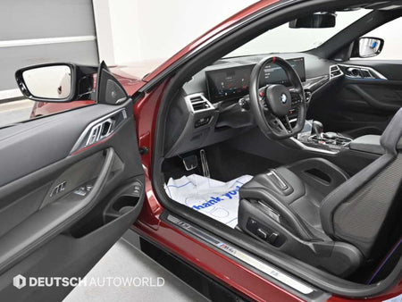 BMW M4 — photo 11