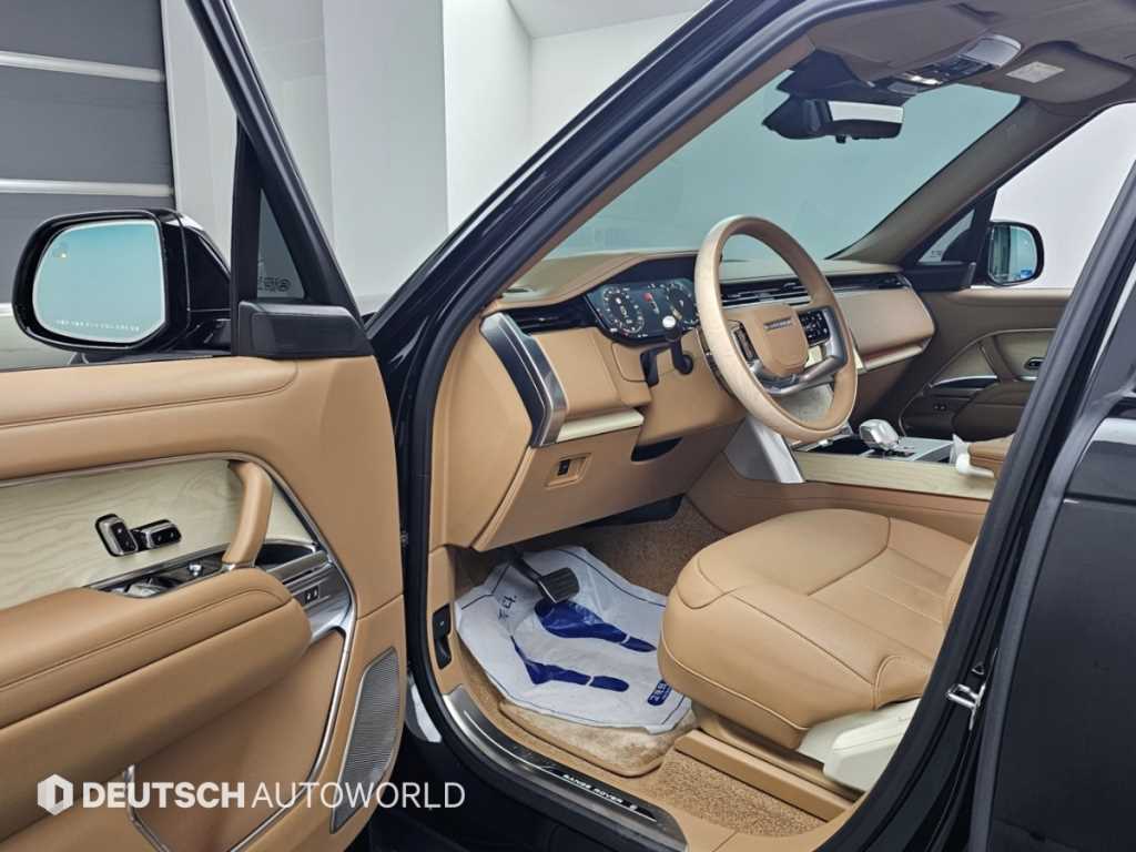 Land Rover Range Rover — photo 11