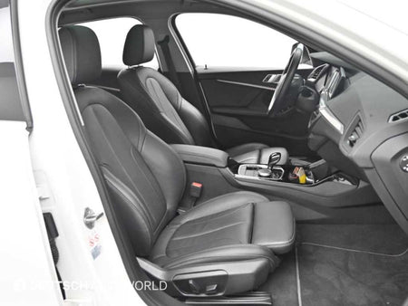 BMW 1-Series — photo 10