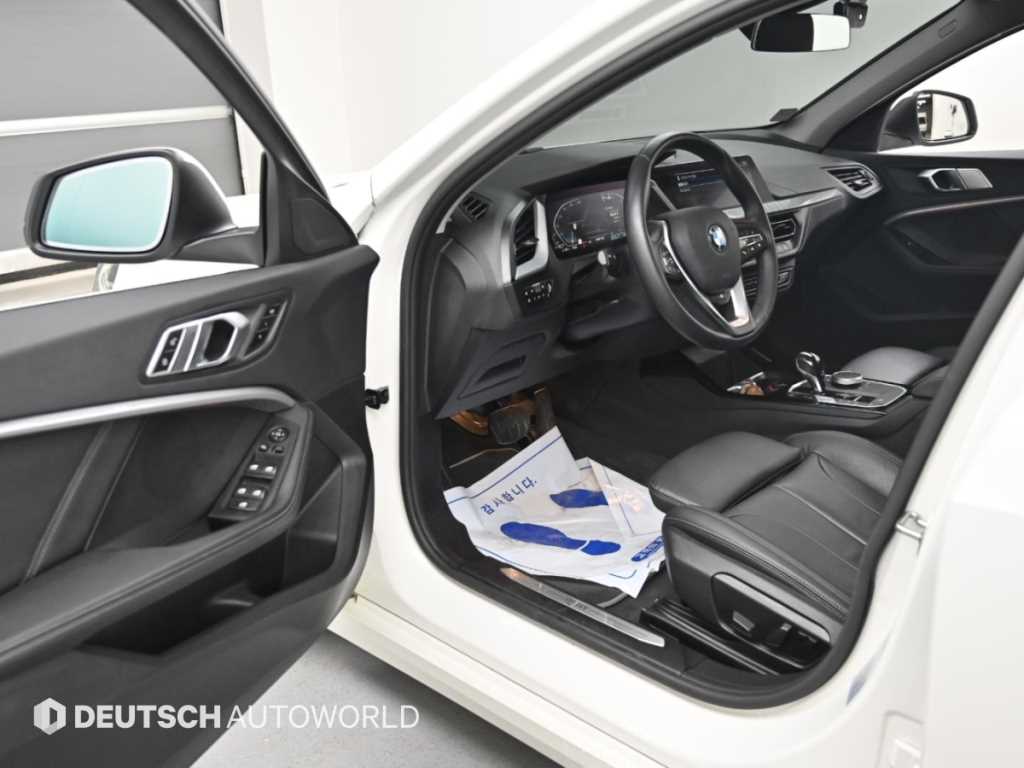BMW 1-Series — photo 11
