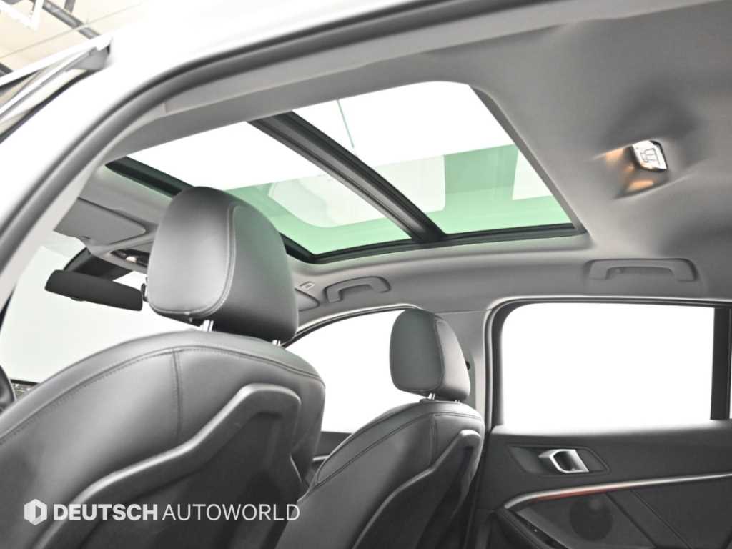 BMW 1-Series — photo 18