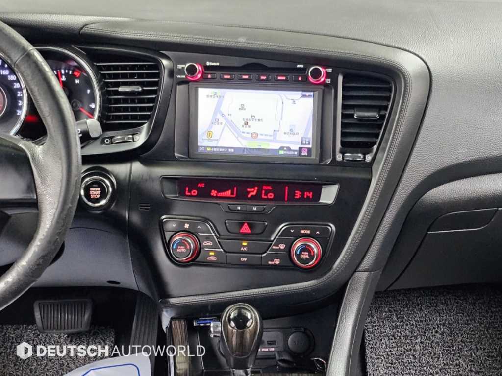 Kia K5 — photo 14