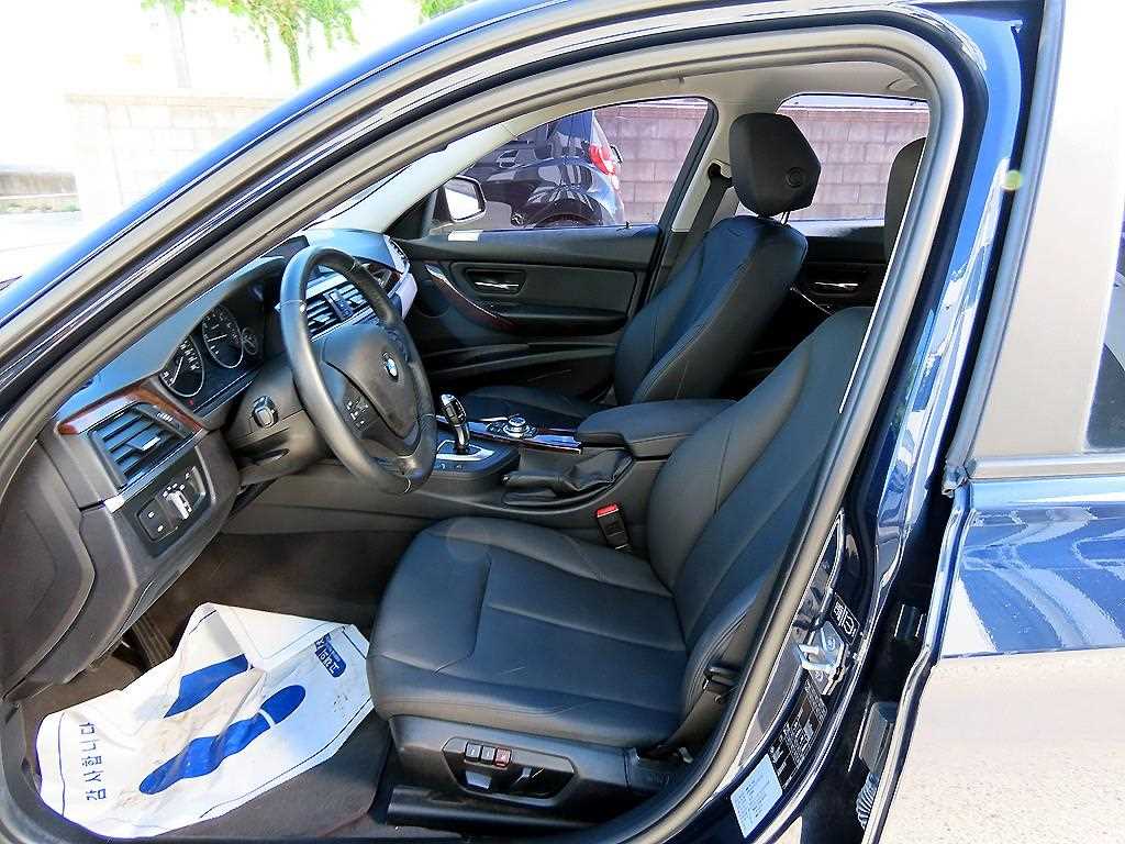 BMW 3-Series — photo 05
