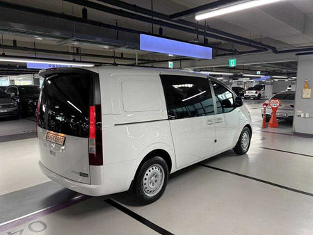 Hyundai Staria — photo 04