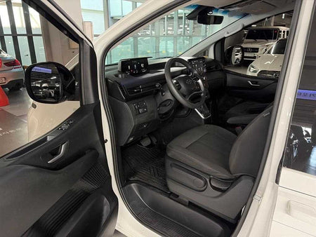 Hyundai Staria — photo 05