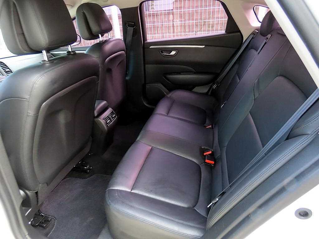 RENAULT SM6 — photo 06