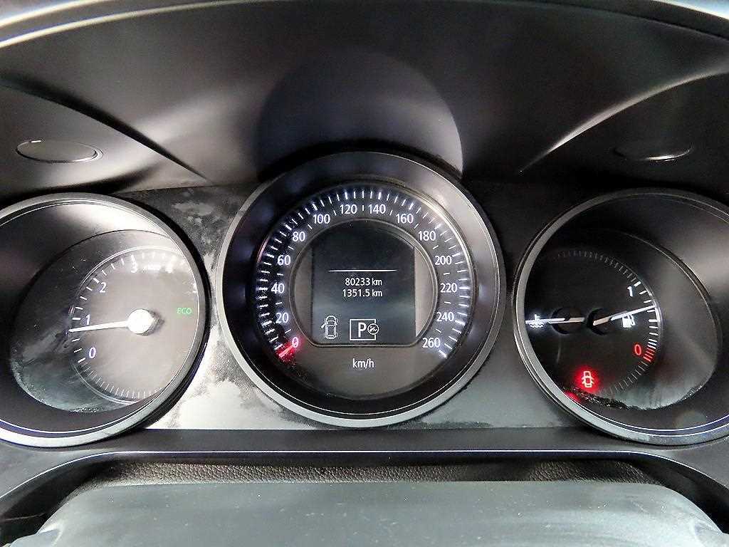 RENAULT SM6 — photo 09