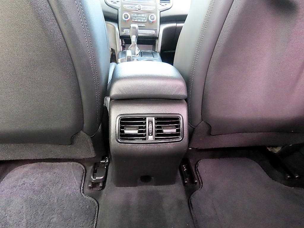 RENAULT SM6 — photo 18