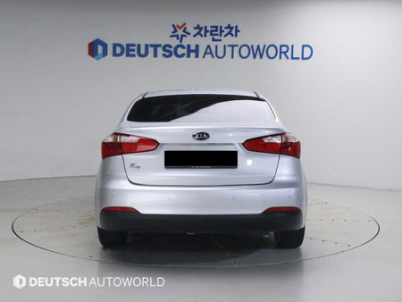 Kia K3 — photo 04