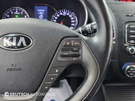 Kia K3 — photo 15