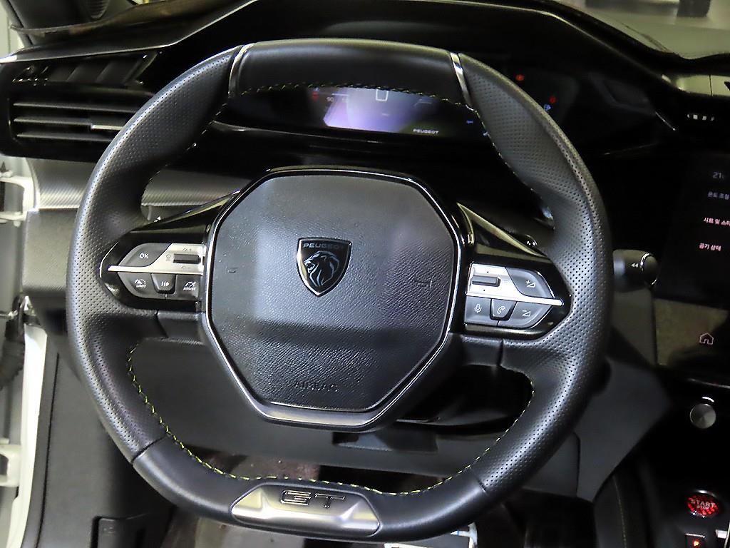 Peugeot 408 — photo 08