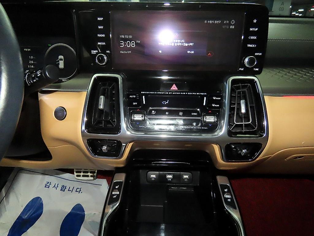 Kia Sorento — photo 11