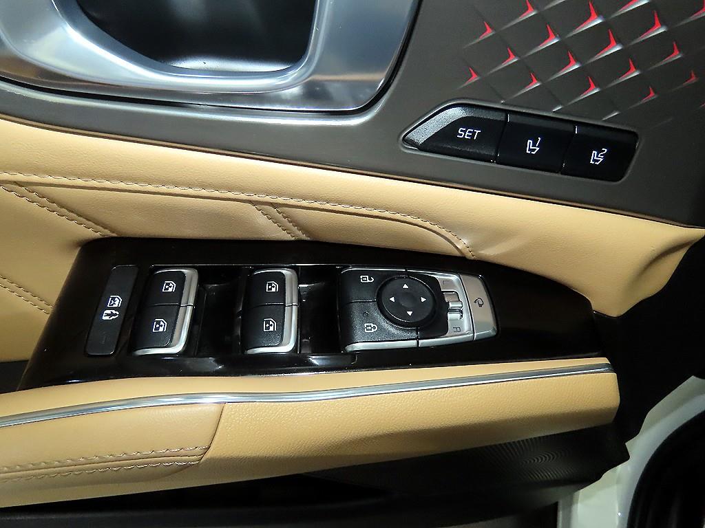 Kia Sorento — photo 13